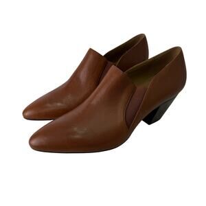 AEROSOLS Women’s ankle boot Size 10 # Box M570